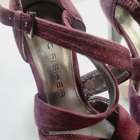 Marc Fisher Suzy Purple Strappy Mary Jane Pump High Heel 6 1/2 - Picture 13 of 16